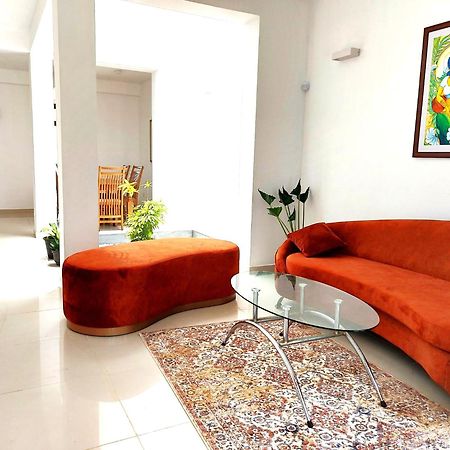 Oesis - Stylish Villa Steps From Historic Galle Fort 外观 照片