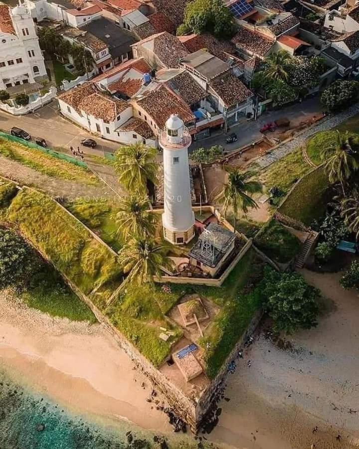 Oesis - Stylish Villa Steps From Historic Galle Fort 外观 照片