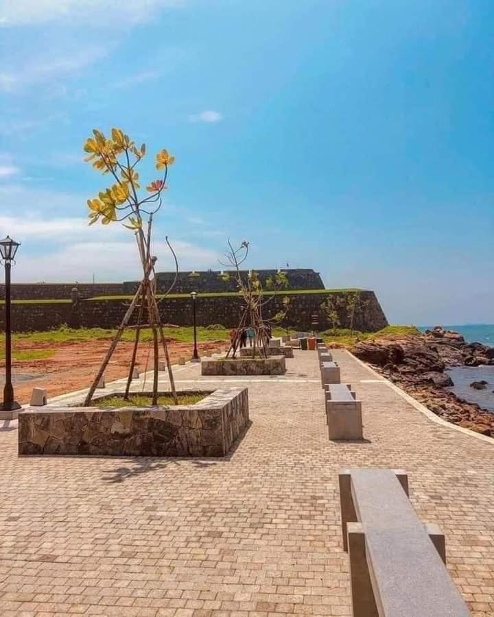 Oesis - Stylish Villa Steps From Historic Galle Fort 外观 照片